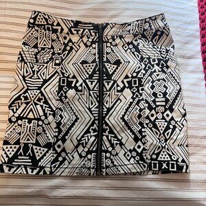 H&M Black and White Zip Up Denim Mini Skirt Size 6